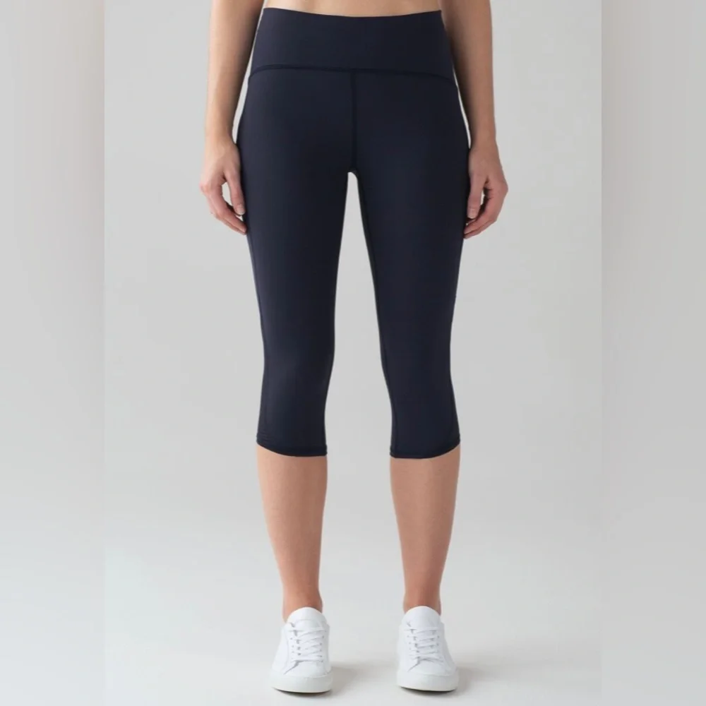 Lululemon Lean In Crop (17